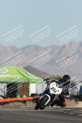 media/Oct-30-2025-Racers Edge (Thu) [[dabbdaf680]]/2-A Group/Session 2 (Turn 16)/